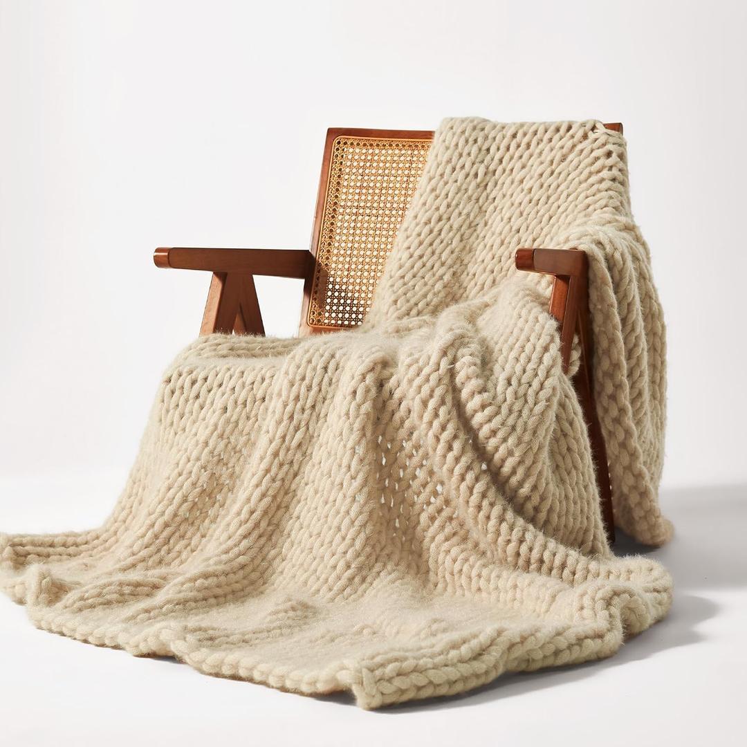 SLEEP ZONE Throw Blanket for Couch - Chunky Knit Hollow Blanket, Throw Blankets for Bed, Handmade Long Plush Cat Yarn, Soft Fluffy Knit Blankets Home Decor (Beige, 50x60in)