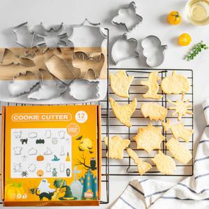 12Pcs Halloween Cookie Cutters Kit, Stainless Steel Holiday Cookie Cutters Set for Kids, Halloween Baking Ghost Cookie Cutter with Spider, Pumpkin, Bat, Cat, Ghost, Witch Hat, Good Gift for Halloween