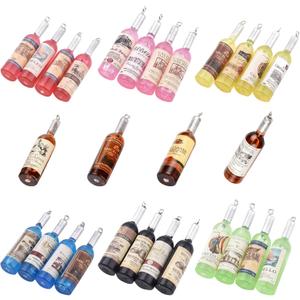 SUNNYCLUE 28pcs Resin Wine Bottle Charms Large Wine Bottles Label Random Charms Small Lifelike Pendants Earring Necklace Keychain Dangles for Beginners Starter DIY Jewelry Making Accessories (28pcs 7 Style)
