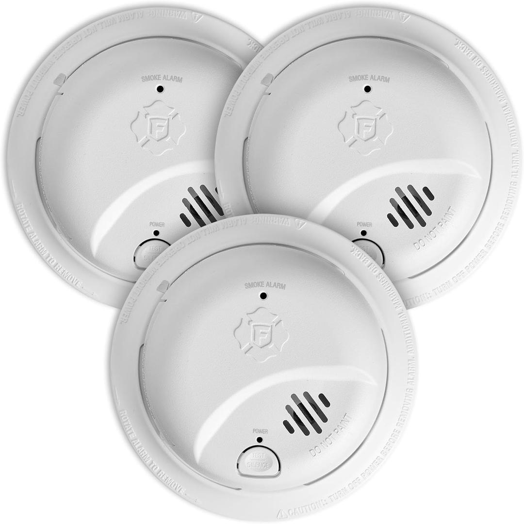 First Alert BRK Smoke Alarm, Interconnect Hardwire Detector with 10-Year Battery Backup, SMI105-AC, 3-Pack. EXD: 11/12/2034