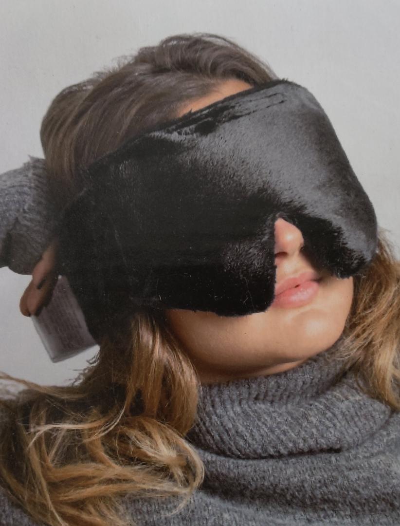 Huggaroo Microwavable Heated/Iced Eyes Sleep Mask. Perfect for Migraines, Headache, Stress, Dry Eyes, Sinus Pressure Relief and Relaxation- Black