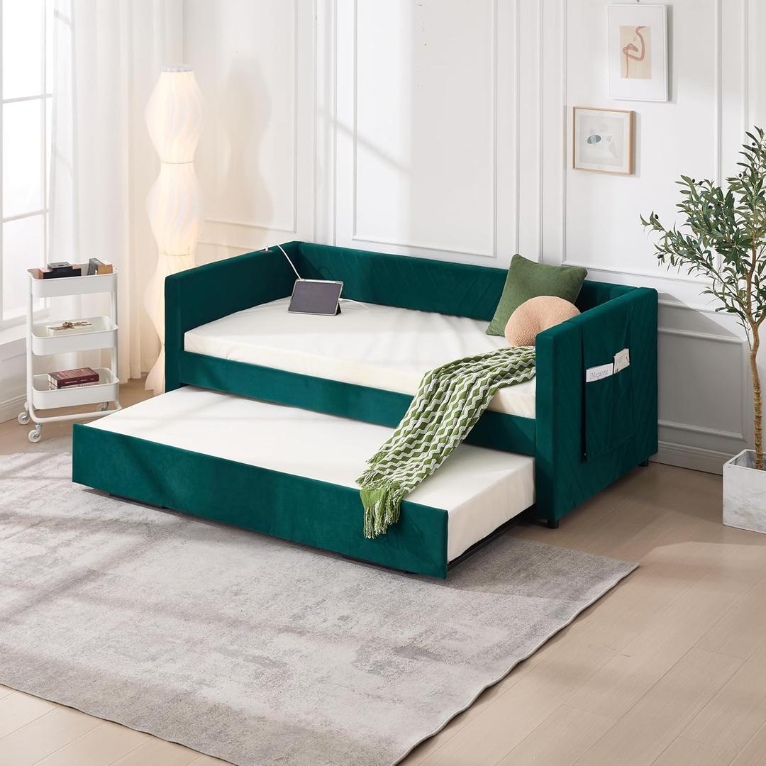 KEIKI Twin Size Upholstered Daybed with Trundle, Velvet Sofa Bed with USB Port & Side Pockets, Modern V-Grained Backrest Guest Bed, No Box Spring Needed, for Bedroom & Living Room, Emerald