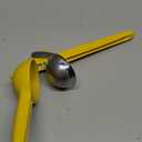 Chef'n FreshForce Lemon Squeezer Citrus Juicer, Manual Hand Press with Dual-Gear Power for Maximum Juice Extraction, Durable, Yellow (10.25 Inch)