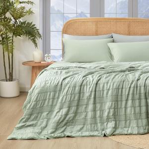 Cozy Bliss Seersucker Cooling Comforter King Size, Q-Max 0.4 Reversible Lightweight Cooling Blanket, Breathable Silk Smooth Summer Bedding Quilt for Hot Sleepers Night Sweats Sage Green
