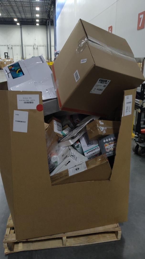 Pallet Of Salvage Items