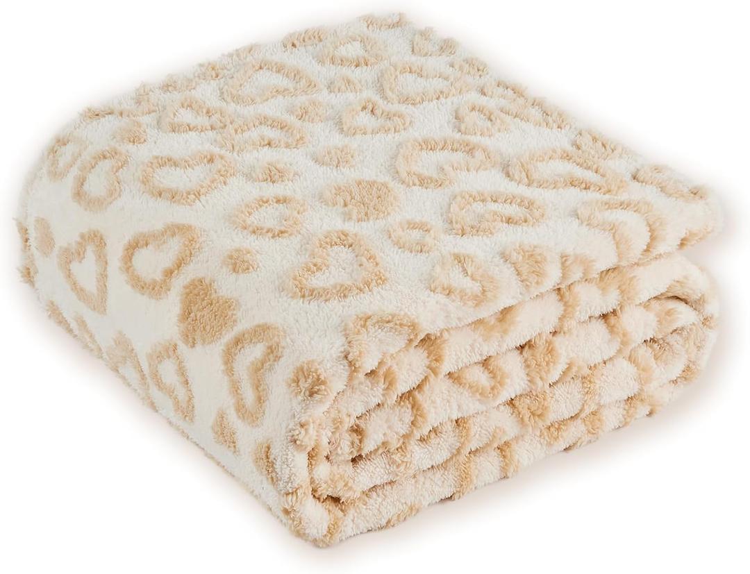 Beige Heart Blanket Throw for Bed - Fleece Blanket for Women, Small Blanket 50x60 Inches (Ivory)