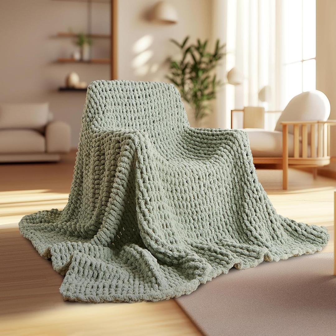 YJLMLY Chunky Knit Throw Blanket,60x80 Inch Heavy 6.8lbs, Hand Knit Chenille Couch Blanket, Soft Cable Knit Gift for Women Mom Wife, Modern Home Decor