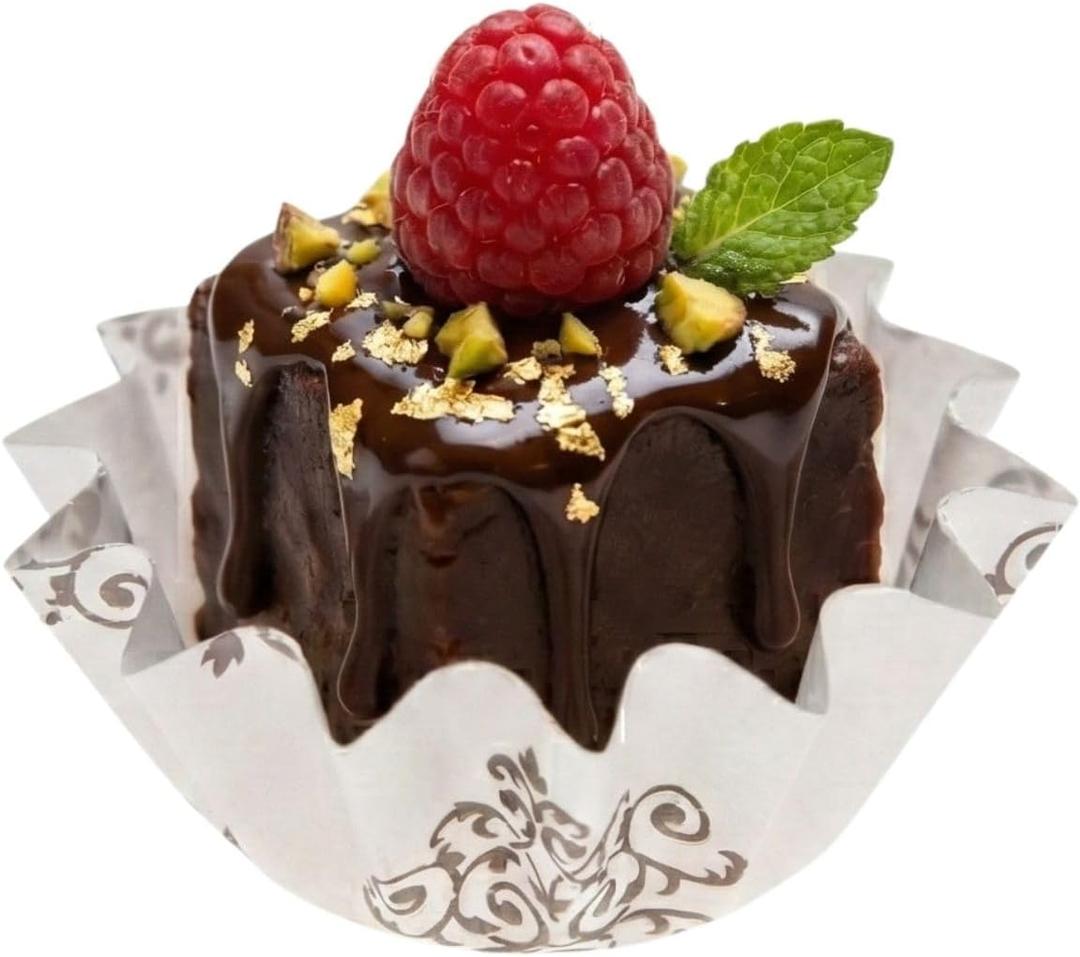 Restaurantware Panificio 0.4 Ounce Baking Cups 200 Flared Cupcake Liners - Oven-Ready Freezable Black And White Paper Muffin Cases Disposable Vintage Floral For Wedding Parties Baby Showers (Small)