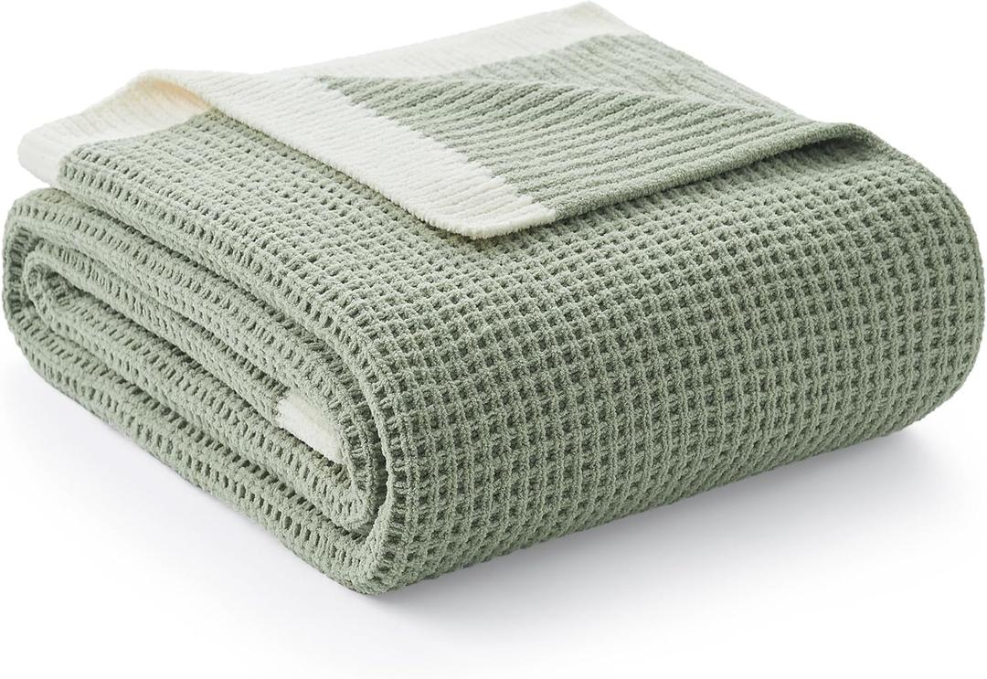 Amlie Home Chenille Throw Blanket, Soft Cozy Waffle Throw for Couch & Sofa, Warm Yet Lightweight, Breathable All-Season Throws for Women Men, Housewarming, Birthdays, 50"x60", Green