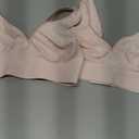 Hanes Women's Wireless Bra, Smooth Comfort Full-Coverage T-Shirt Bra for Women, Single Or 2-Pack (Medium)