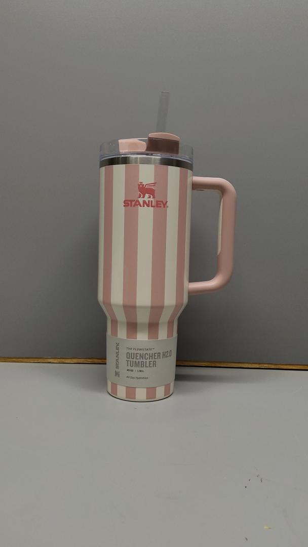 STANLEY QUENCHER TUMBLER H20 PINK ABD WHITE STRIPED, THE FLOWSTATE QUARTZ SWIRL 40oz All day hydration