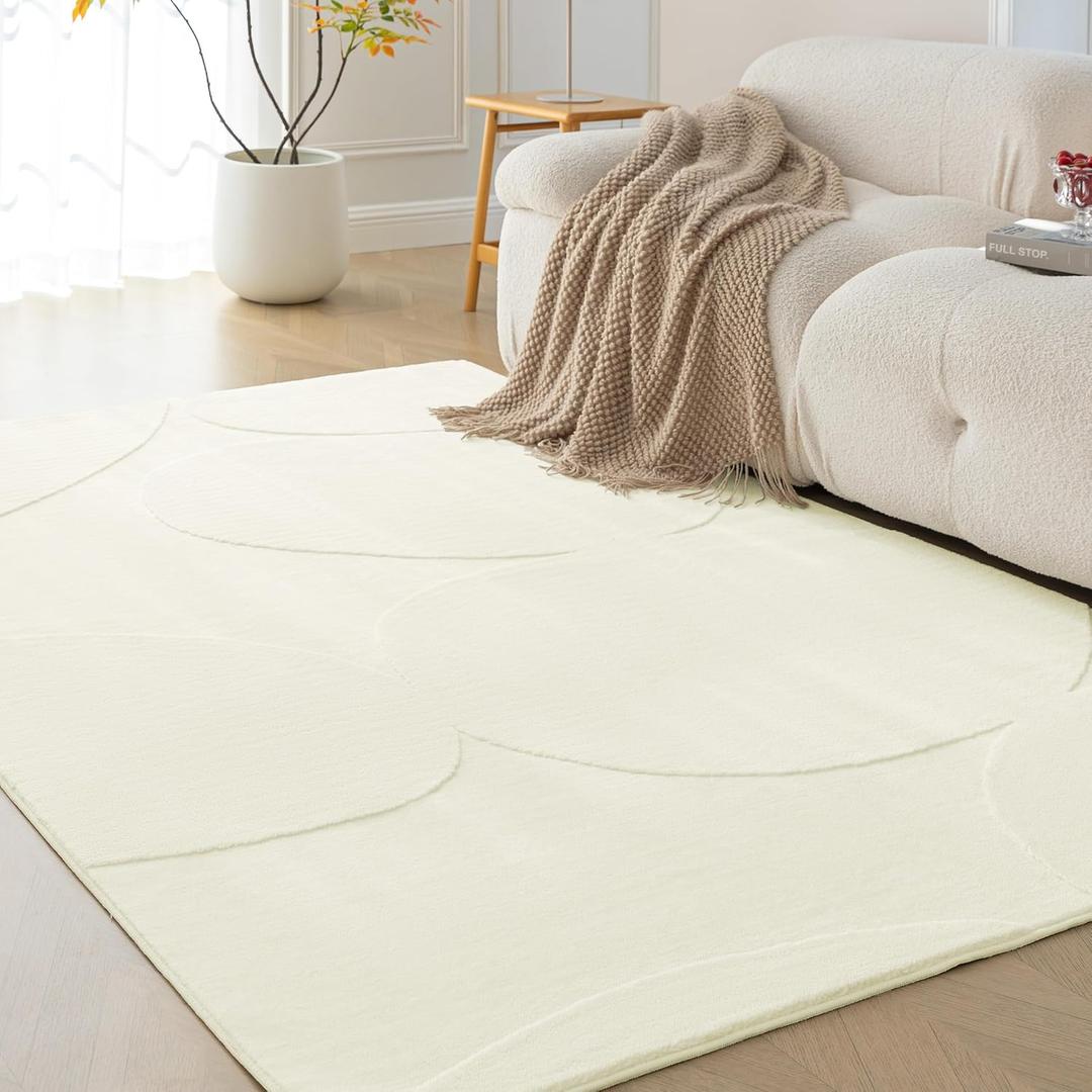 Amazon Basics Indoor Area Rugs, Soft-Touch Washable Home Decor Carpet for Living Room Bedroom, 7' L 5' W, Curve Beige