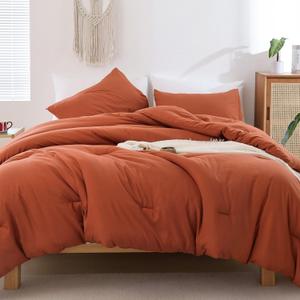 ROSGONIA Queen Comforter Set Burnt Orange, 3pcs (1 Boho Terracotta Comforter & 2 Pillowcases), Lightweight Fall Bedding Rust Blanket All Season Quilt, Queen Comforter 90"x90"