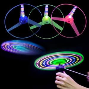 4 Sets LED Flying Set, Fun Flying Saucers Toys for Kids with Flashing Lights, Flying Toy Outdoor Toys Glow in The Dark Party Supplies Party Favors for Kids 4-8, 8-12