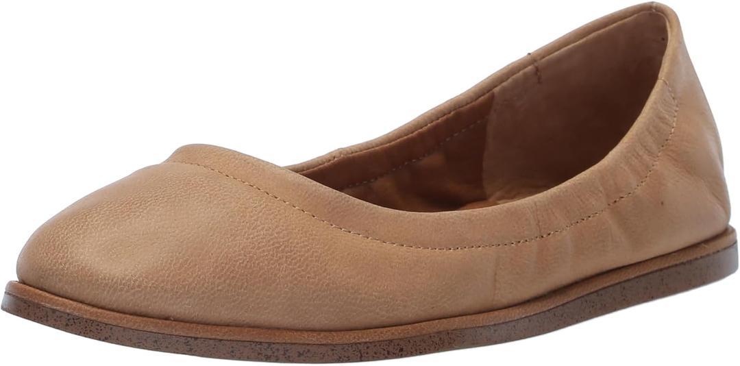Lucky Brand Women's Wimmie Ballet Flat (8, Light Brown)