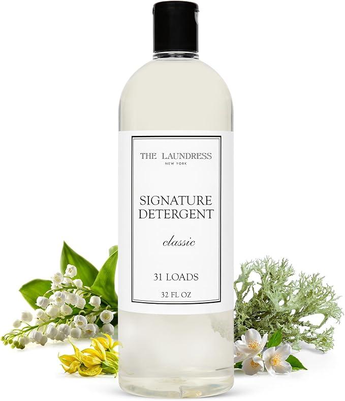 The Laundress Luxury Laundry Detergent, 31 Loads, Scented Signature Classic Fragrance, Concentrated Triple Enzyme Deep Cleaning and Targeted Stain Remover, 96% USDA Biobased Product, Signature Classic, 32 Fl Oz (Pack of 1)