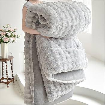 ZTGL Weighted Blanket, Faux Rabbit Fur Throw Blanket, Elegant Cozy Throw Decorative Blanket, Reversible Soft Warm Comforter, Winter Warm Luxury Plush Fluffy Bedding,Light Gray,180x220cm(3.5kg)