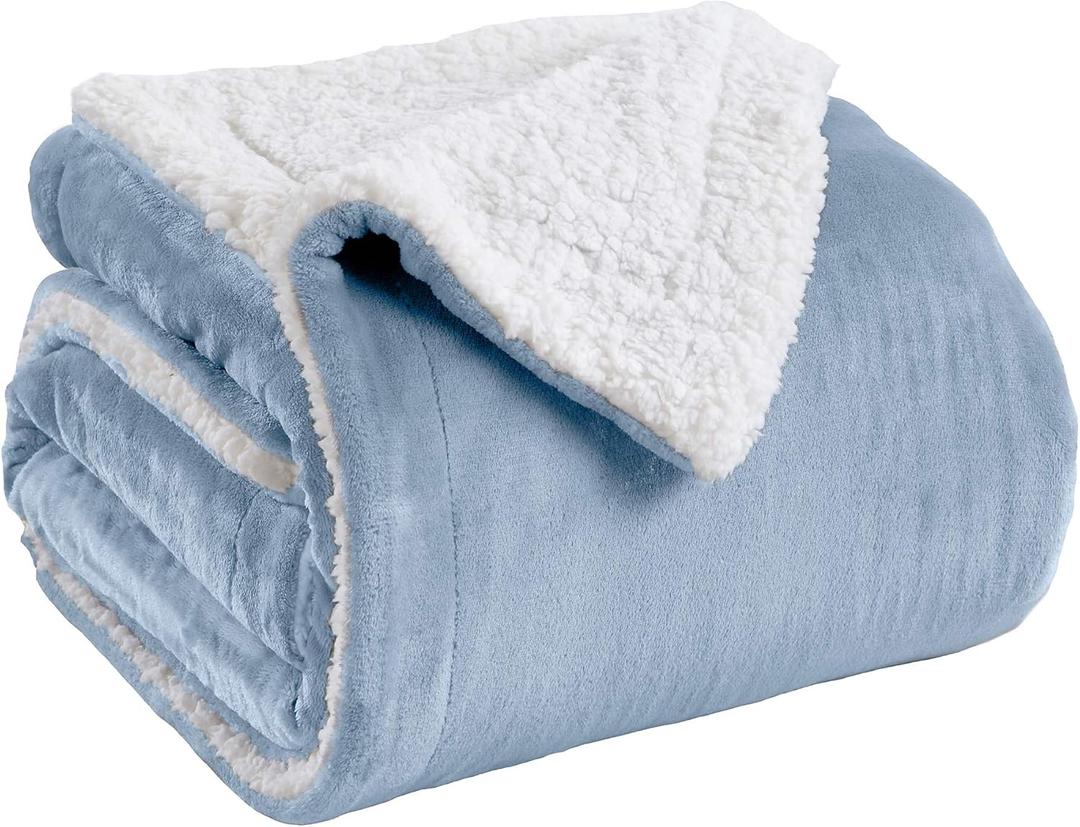 Great Bay Home Sherpa Fleece and Velvet Plush Full/Queen Throw Blanket Powder Blue, Thick Blanket for Chair, Sofa, or Bed. Warm, Reversible, Soft Fleece Throw Blanket. Kinsley Collection, Powder Blue