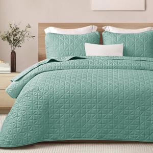 Exclusivo Mezcla Quilts King Size Bedding Set with Stitched Grid Pattern, Lightweight Summer Green Bedspreads Coverlets Bed Cover for All Seasons (1 Quilt and 2 Pillow Shams)