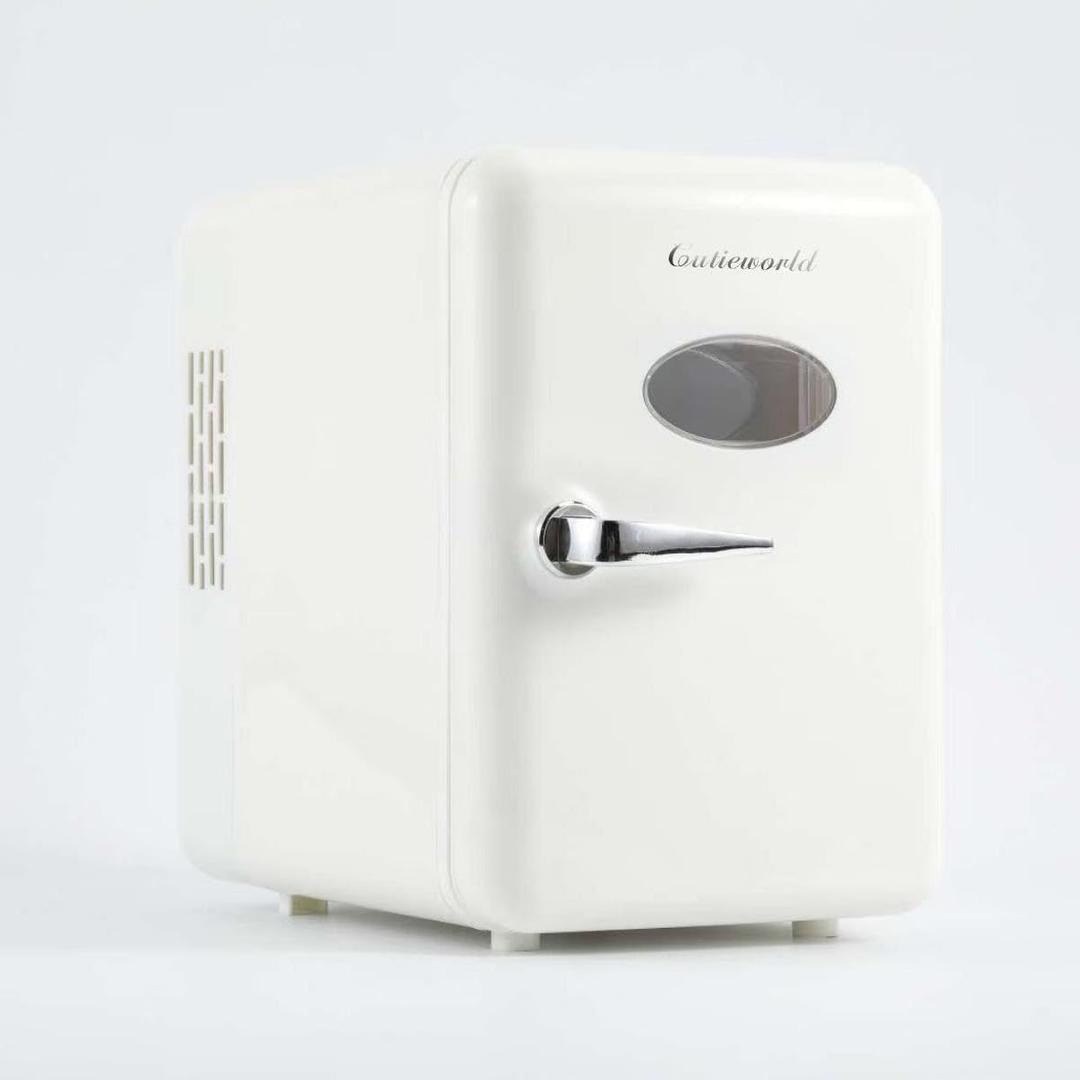 4L Fridge for Refrigerating Makeup, white 4L Fridge for Refrigerating Makeup, white