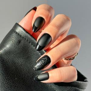 Harry Potter x Glamnetic Press On Nails - Deathly Hallows | Black Harry Potter Graphic Short Almond Fake Nails in a Matte & Glossy Finish | 15 Sizes - 30 Nail Kit with Glue