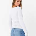 Trendy Queen Women's Long Sleeve Shirts 2025 Ruched Boat Neck Business Casual Tops Fitted Crop Cute Spring Outfits (White, M)