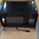 Emerson MW9255B Countertop Microwave Oven, 6 Pre-Programmed Settings, Removable Glass Turntable and Child Safety Lock, 0.9 Cu ft, 900W, Black