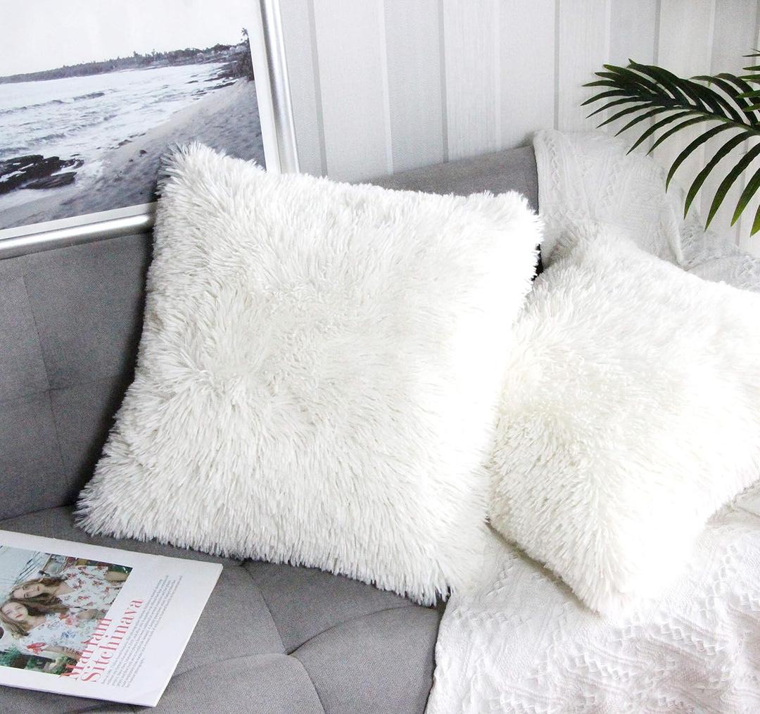 Uhomy 2 Packs Fluffy Accent Pillows Cover 22"x22", Soft White Faux Fur Throw Pillow Case, Modern Luxury Decorative Square Cushion Cover for Farmhouse Home Decor for Sofa/Bed/Chair, 55x55cm