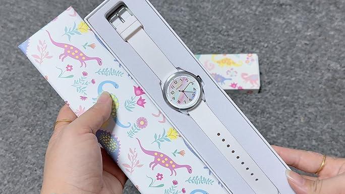 Kids Teens Watch Analog Girls Boys,50M Waterproof Stylish Watch for Children,Students with Soft Silicone Strap for Kids Teens Over 8 Years Old (White Round Small)