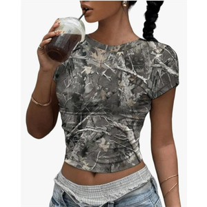 QJQ Women's Y2k Camo Crop Tops Short Sleeve Crewneck Maple Leaf Print Slim Fit T Shirts Grunge Going Out Top,S
