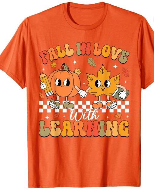 Retro Fall in Love with Learning T-Shirt - Autumn Pumpkin Design - Perfect Gift for Teachers and Education Lovers Unisex T-Shirt (Orange, XX-Large)