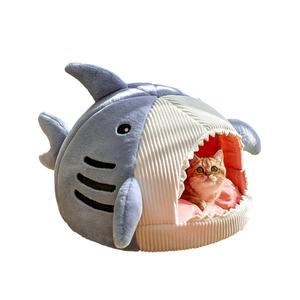 QWINEE Cat Mat Shark-Shaped Kennel Kitten Bed Hideout House Warm Soft Comfortable Semi-Closed Cat Dog Nest Blue M