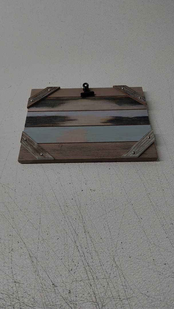 PETAFLOP Real Wood 5x7 Picture Frame Distressed White, Handmade Rustic 5 by 7 Photo Frame, Farmhouse 7x5 Frame for Home Office Decor, Wall Hanging or Tabletop Display