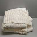 NEWCOSPLAY Super Soft Throw Blanket Ivory Premium Silky Flannel Fleece 3D Ribbed Jacquard Lightweight Bed Blanket All Season Use (Ivory Ribbed, Throw(50"x60"))