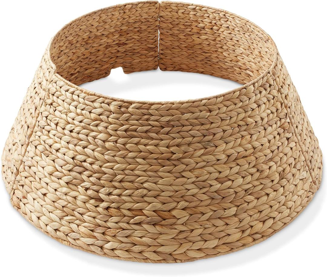 Casafield 32-Inch Christmas Tree Collar, Woven Water Hyacinth Tree Base Cover with Cord Cut Out, Natural (Medium Round)