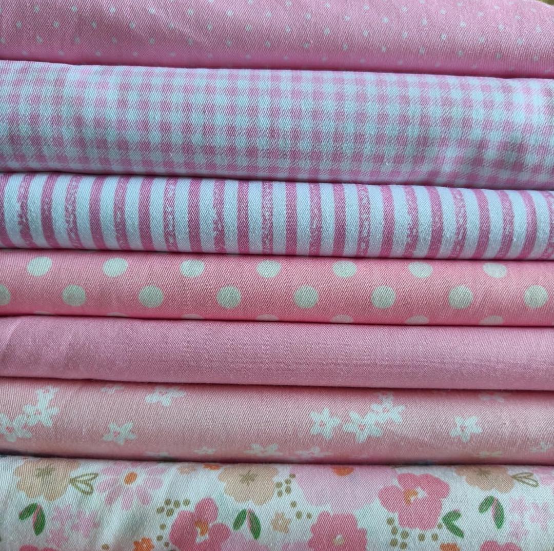 7Pcs 20" x 20" Cotton Fabric DIY Making Supplies Quilting Patchwork Fabric Fat Quarter Bundles DIY for Quilting Cotton Patchwork Cushions (Mix Pink, 9.8"*9.8"(25cm*25cm))