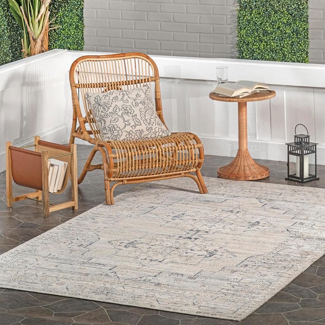 nuLOOM Lolita Beige Medallion Washable Indoor/Outdoor Area Rug, 5' x 8', 5' x 7'10"