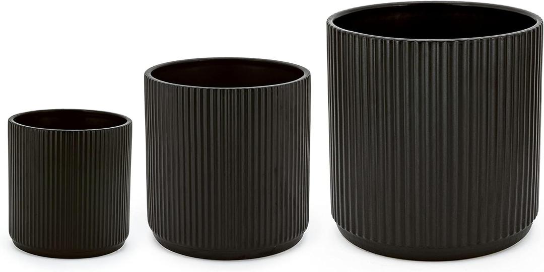 Amazon Basics Fluted Ceramic Round Planters with Drainage Hole, Indoor Outdoor Flower Pots, Assorted Sizes 6, 8, 10 inch, Set of 3, Black