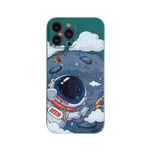Yonds Queen for iPhone 14 Plus Cute Case, Cool Cartoon Astronaut Planet Moon Space Design Stylish Soft TPU Bumper Shockproof Anti-Slip Protector Fashion Case (Vert Moon, iPhone 14 Plus)