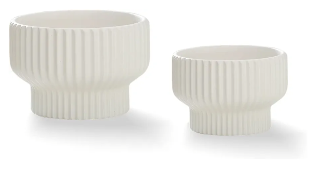 Puoyik 2 Piece Set of Flower Pots 8/6 inches, Ceramic Flower Pots with Drainage Holes, Indoor and Outdoor Plant Flower Planter (7.8/5.9 White)