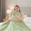 HYLEORY Cooling Comforter King Size - Summer Cooling Blanket for Hot Sleepers/Night Sweats, Double-Sided Cold Touch Silky Ice Comforters, Breathable Lightweight Beddings, Cool Green, 108"x90"