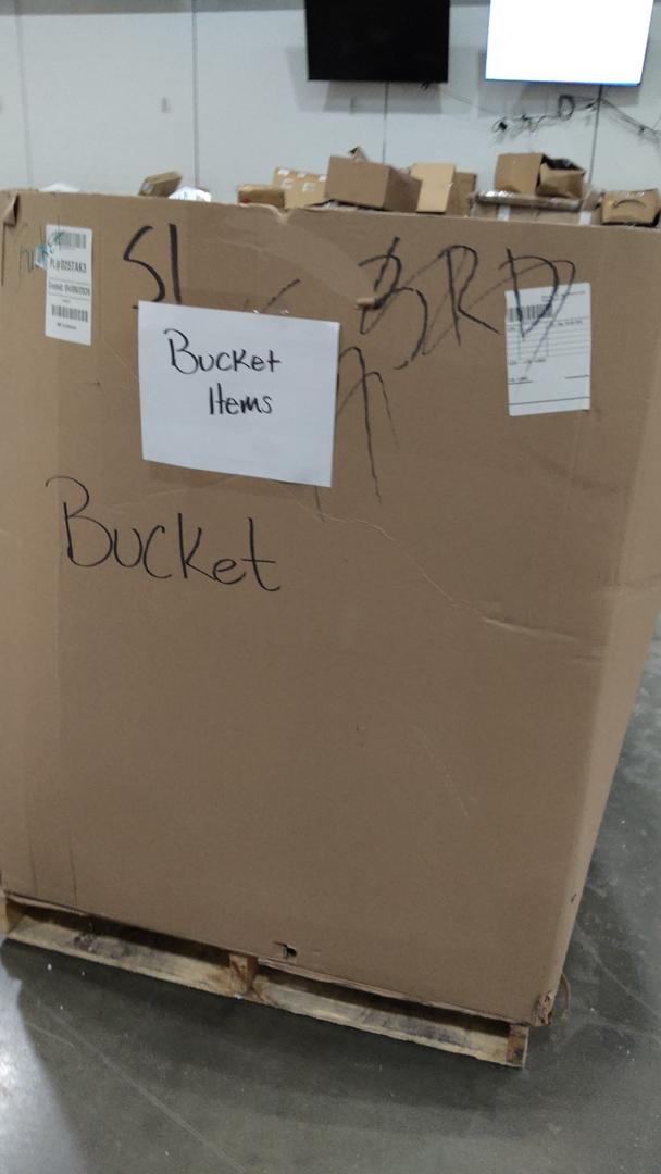 Pallet of Salvage Items