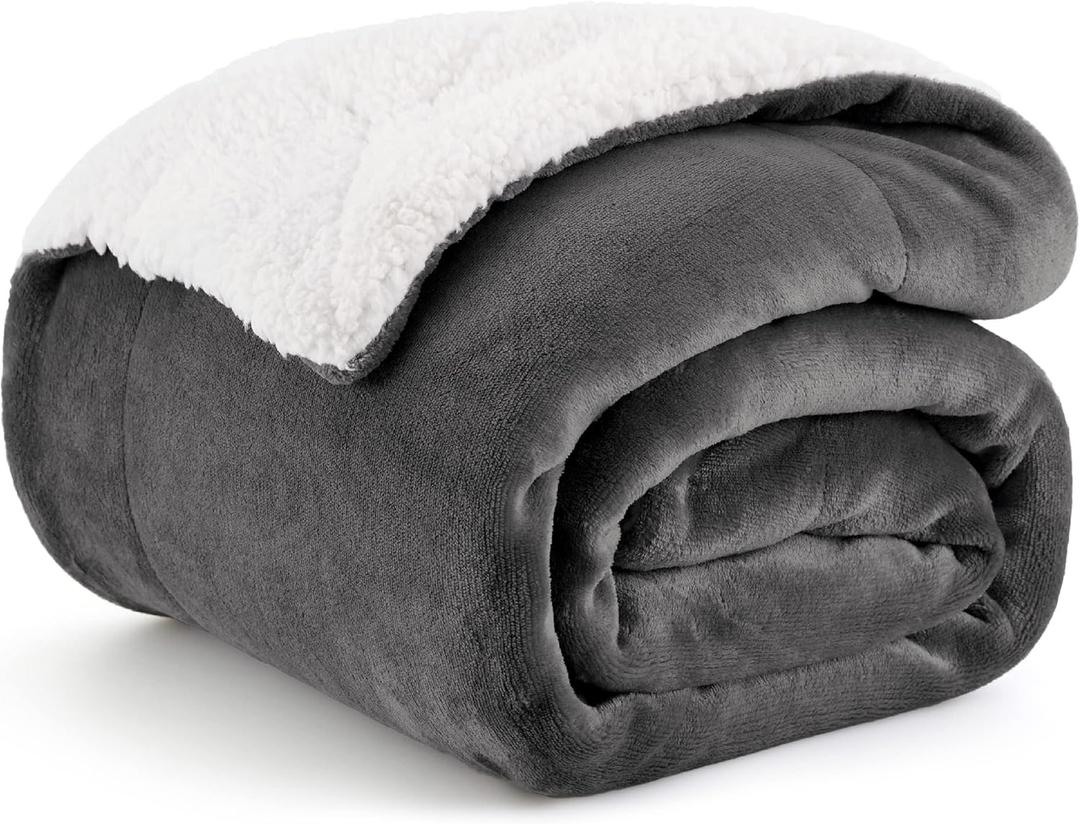 Bedsure Sherpa Fleece Throw Blanket Twin Size for Couch - Thick and Warm, Soft Fuzzy Plush Twin Blanket for Winter, Charcoal, 60x80 Inches (Twin (60" x 80"), 02 - Charcoal)
