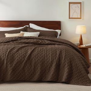 Bedsure Quilts Queen Size - Lightweight Bedspreads Queen Size with Basket Weave Pattern, Soft Quilt Bedding, Brown Comforter Coverlet for All Seasons (90" x 96")