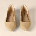 Amazon Essentials Women's Pointed-Toe Ballet Flat, Beige Microsuede, 9
