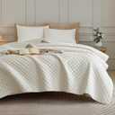 Luxury Soft Velvet Quilt Set King Size - Lightweight Velvet Bedding Set for All Season, Oversized Bedspread Coverlet Comforter Set with 2 Pillow Shams, Cream White, Diamond (King/Cal.King (106" x 96"))