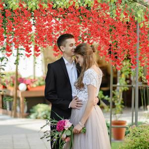 U'Artlines 24 Pack (Total 86.4 Feet) Artificial Fake Wisteria Vine Rattan Hanging Garland Silk Flowers String Home Party Wedding Decor (24, Orange)
