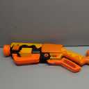 Nerf Roblox Adopt Me!: Bees! Lever Action Dart Blaster, Rotating 8-Dart Drum, 8 Elite Darts, Code to Unlock in-Game Virtual Item