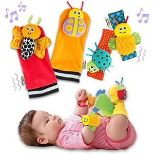 Lamaze Gardenbug - Baby Foot Finder Socks & Wrist Rattle Set - Sensory Development Toys - Newborn Baby Essentials