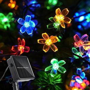 Vruxuri 60 LED Solar String Lights Outdoor Waterproof Flower Fairy Lights for Garden Fence Patio Yard Christmas Tree Lawn Wedding Party Decor, Multicolor